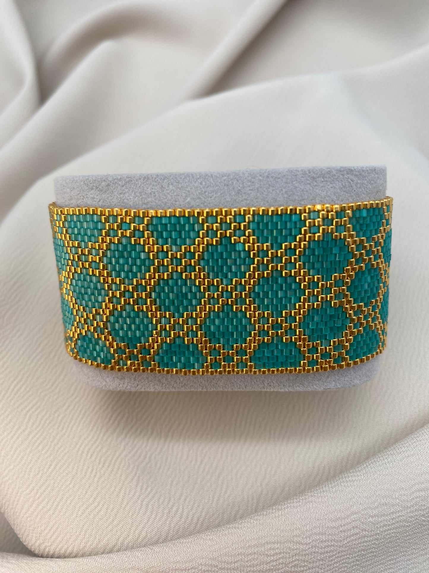 Miyuki Gold Turquoise Satin Bracelet Pattern (PDF file)