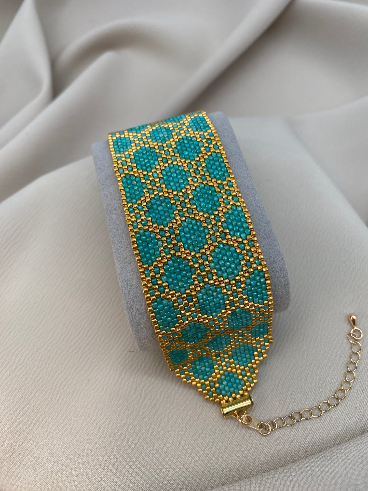 Miyuki Gold Turquoise Satin Bracelet Pattern (PDF file)