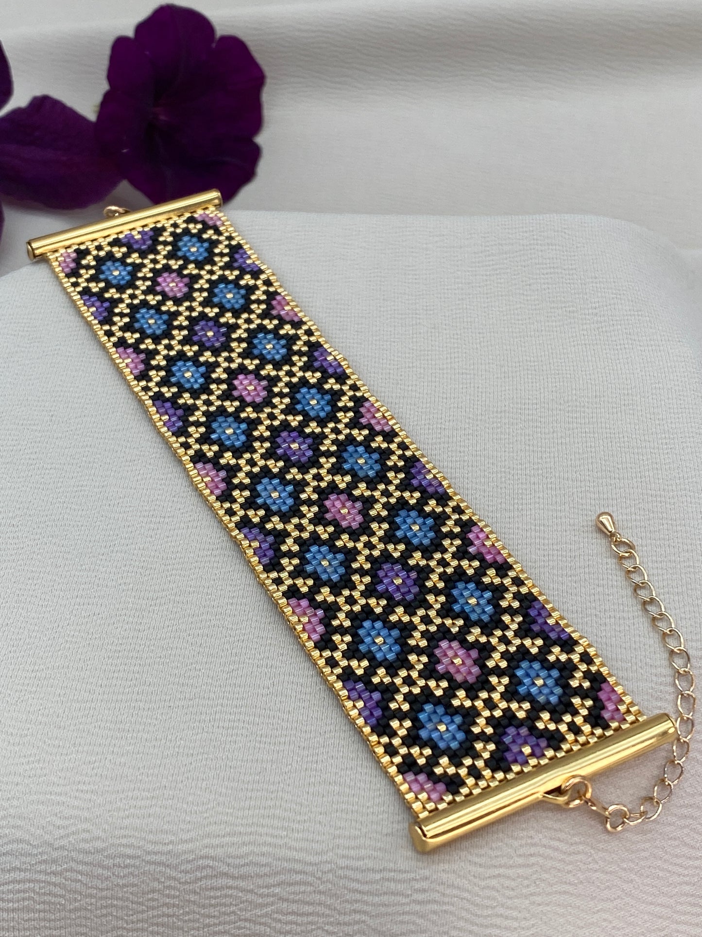 Miyuki Baroque Multicolor Satin Bracelet Pattern (PDF file)