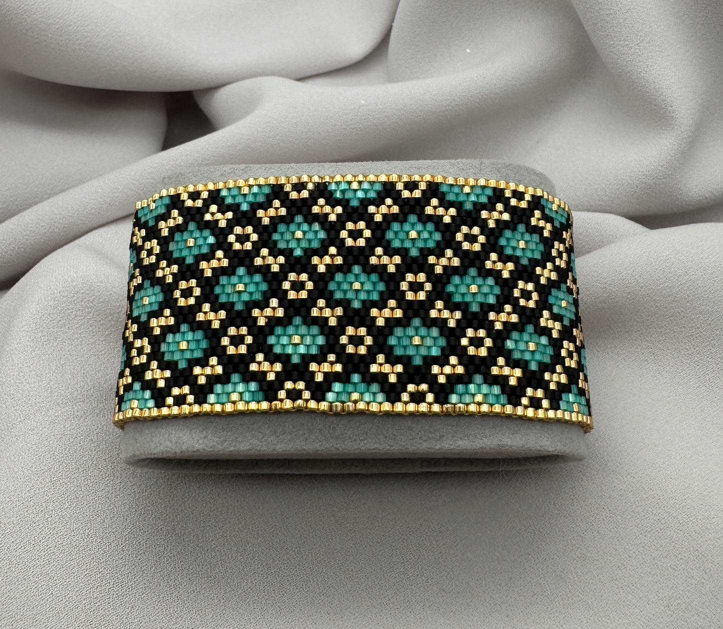 Miyuki Baroque Green Satin Bracelet Pattern (PDF file)