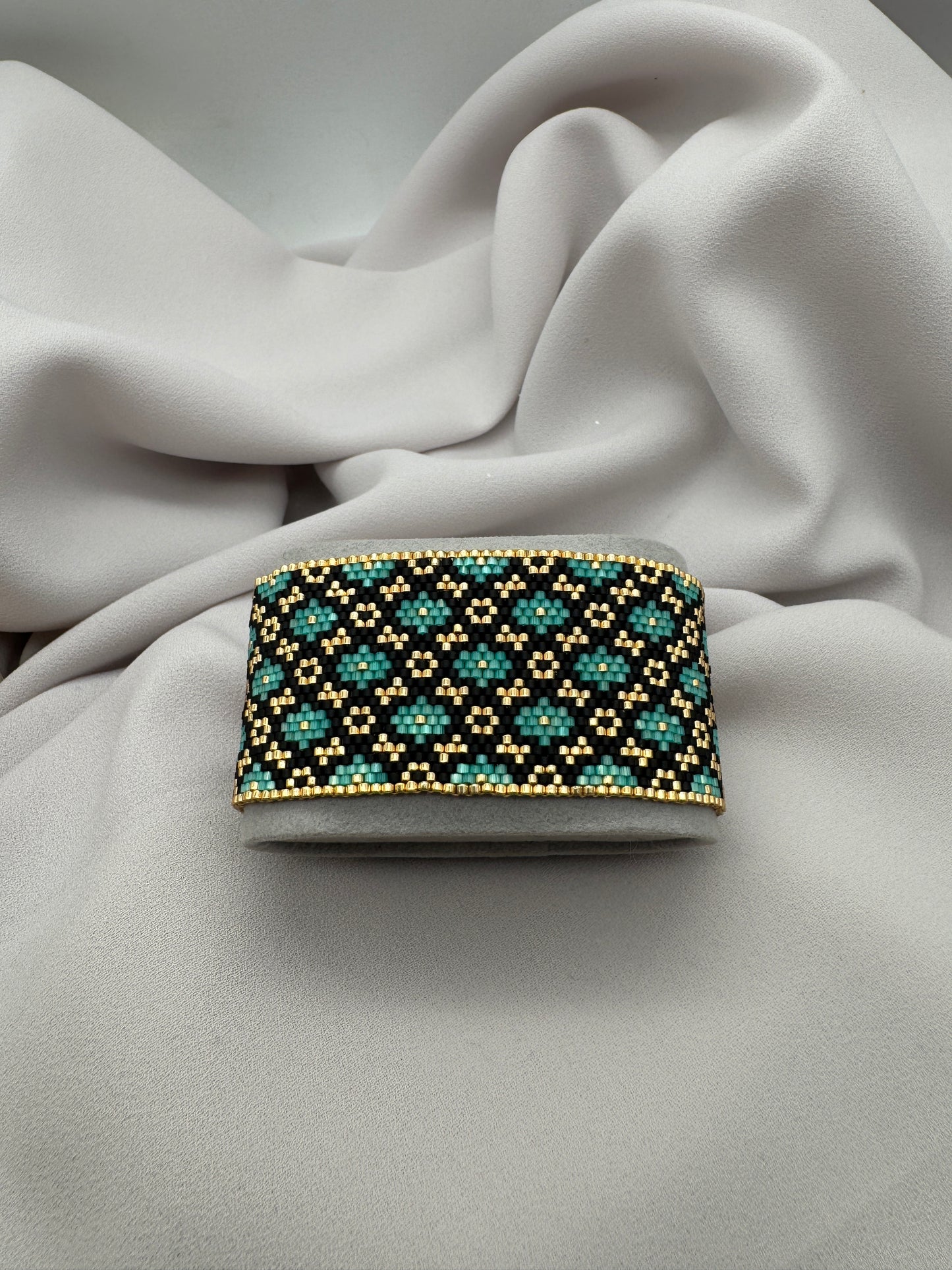 Miyuki Baroque Green Satin Bracelet Pattern (PDF file)