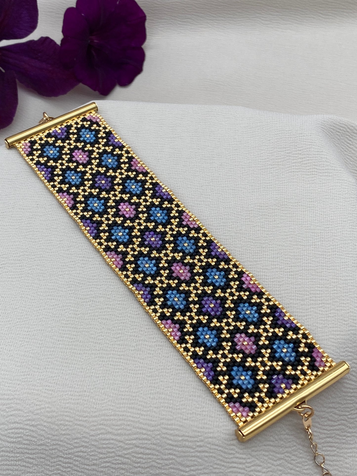 Miyuki Baroque Multicolor Satin Bracelet Pattern (PDF file)