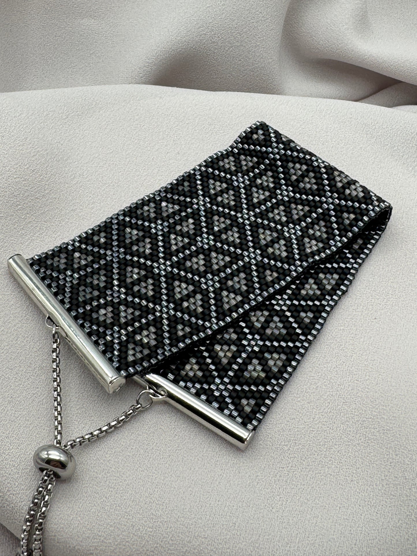 Miyuki Dark Passion Satin Bracelet Pattern (PDF file)