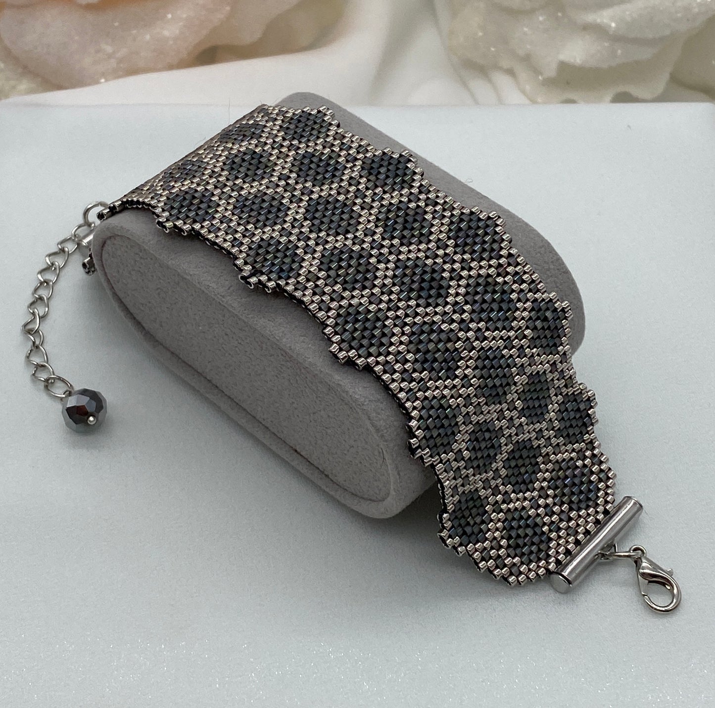 Miyuki Night Sparkling Satin Bracelet Pattern (PDF file)
