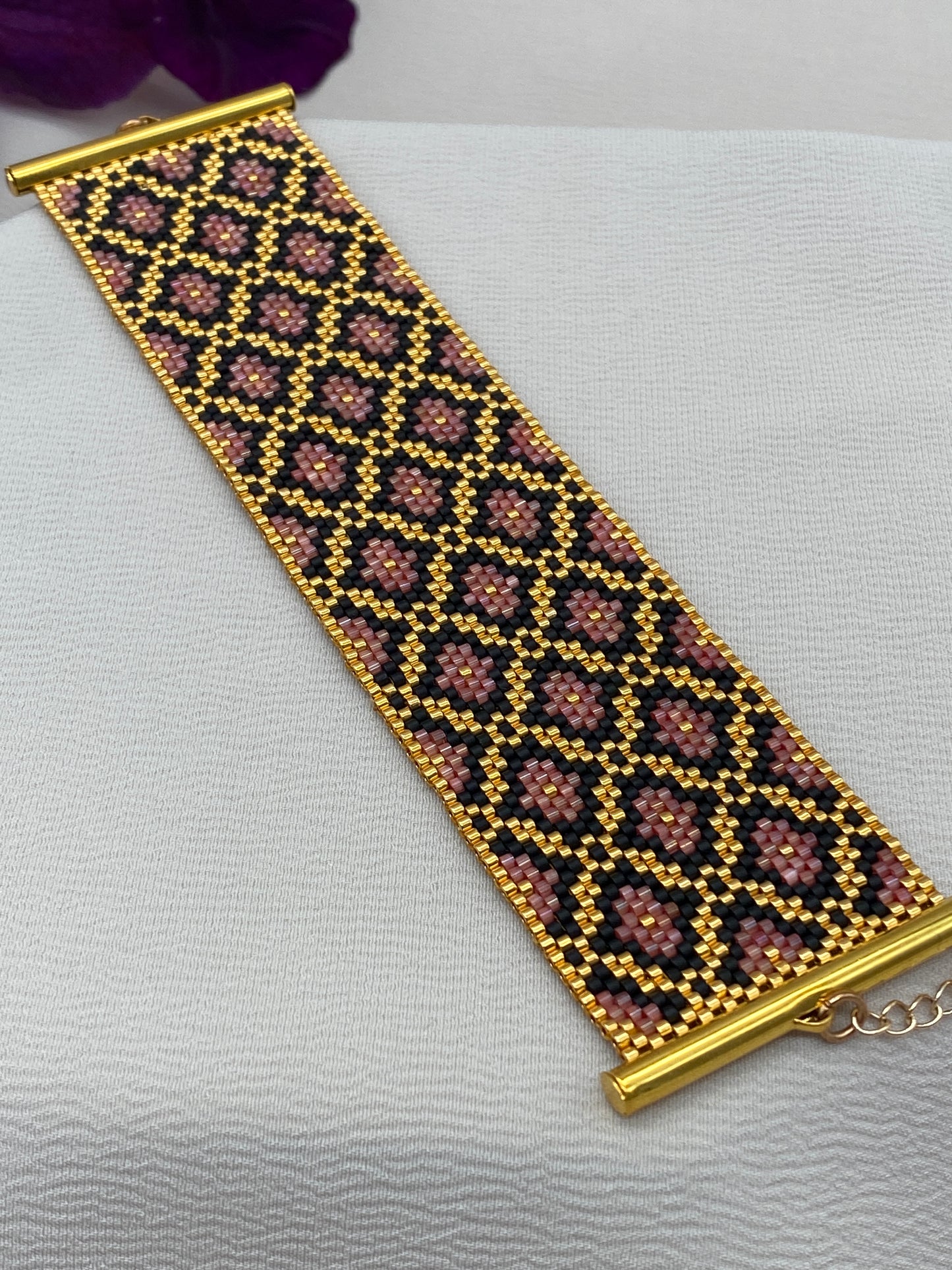Miyuki Baroque Red Satin Bracelet Pattern (PDF file)