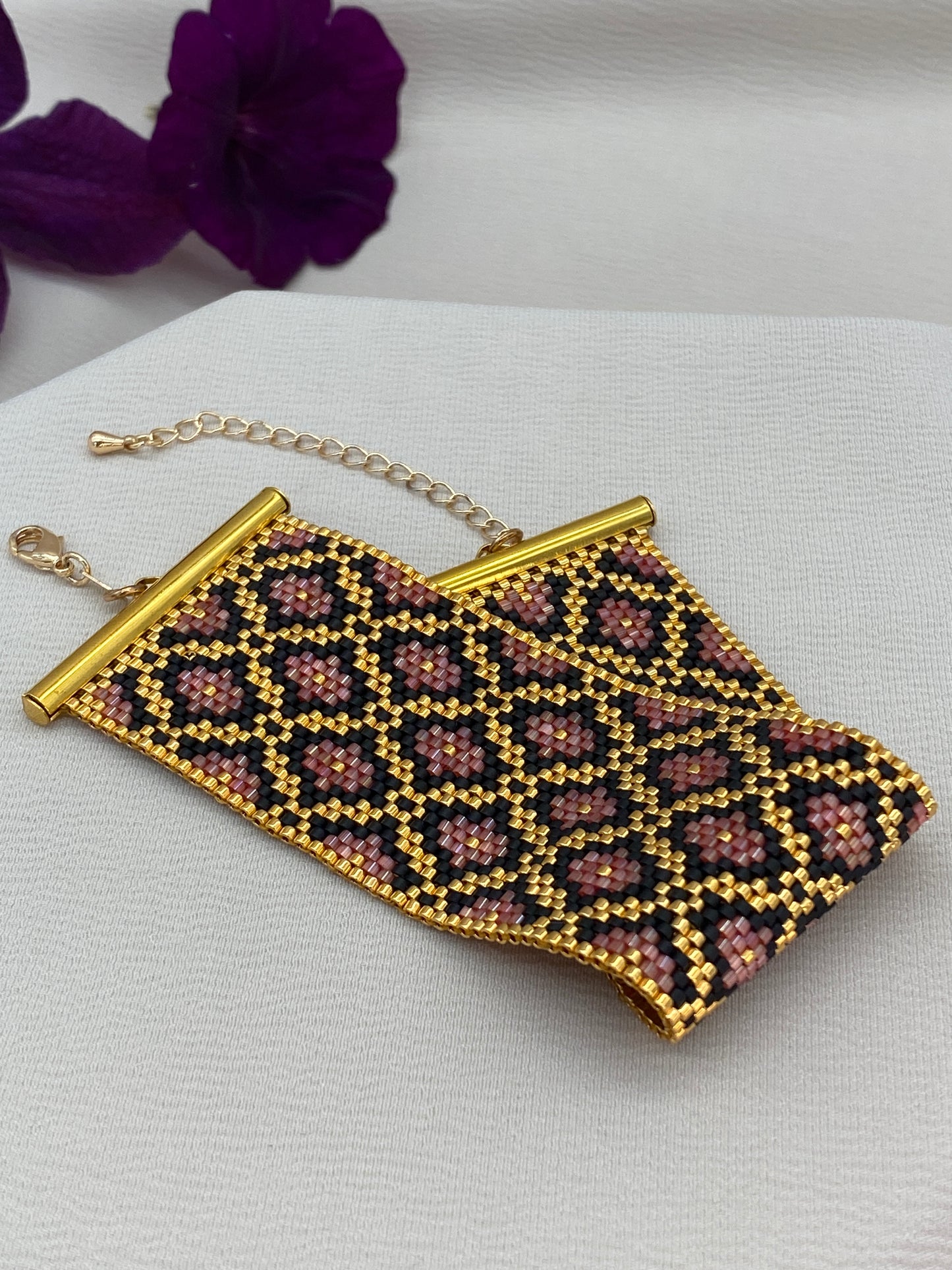 Miyuki Baroque Red Satin Bracelet Pattern (PDF file)
