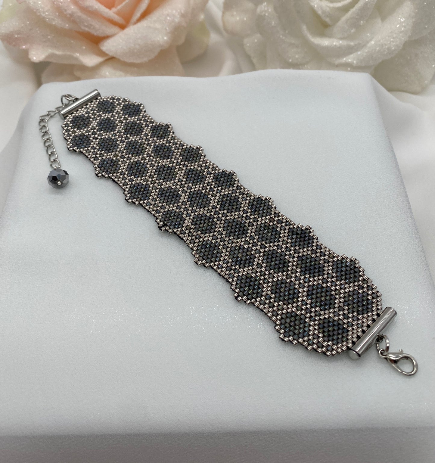 Miyuki Night Sparkling Satin Bracelet Pattern (PDF file)